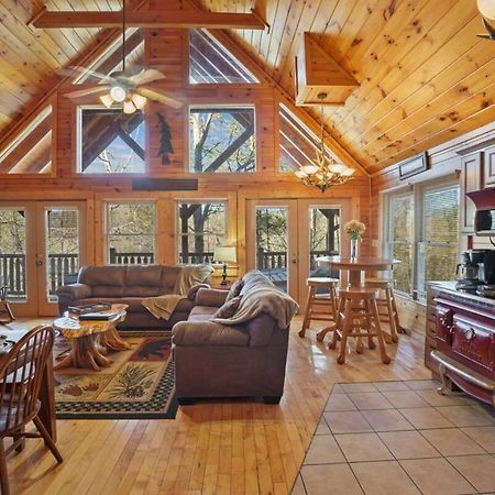 Stunning Mountain Cabin W Hot Tub Gatlinburg Exteriör bild