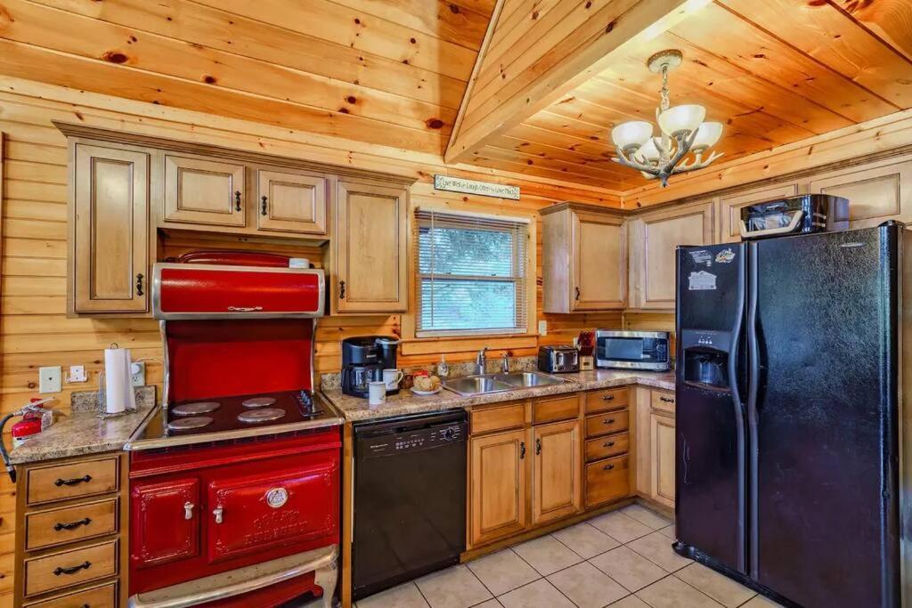 Stunning Mountain Cabin W Hot Tub Gatlinburg Exteriör bild