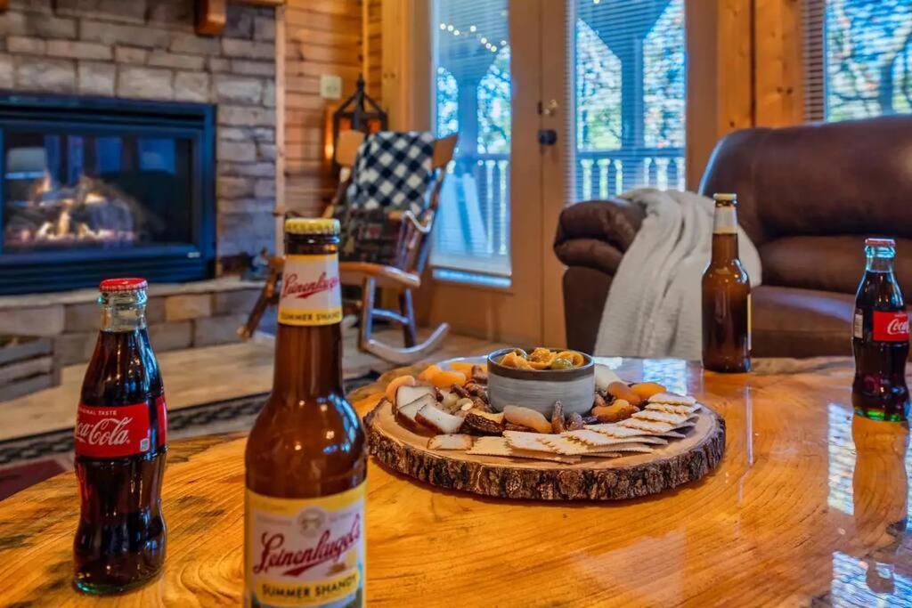 Stunning Mountain Cabin W Hot Tub Gatlinburg Exteriör bild