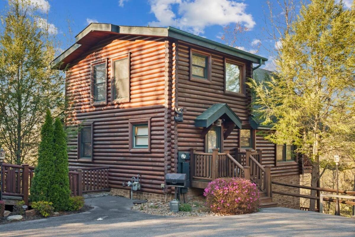 Stunning Mountain Cabin W Hot Tub Gatlinburg Exteriör bild