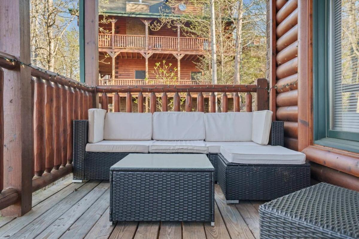 Stunning Mountain Cabin W Hot Tub Gatlinburg Exteriör bild