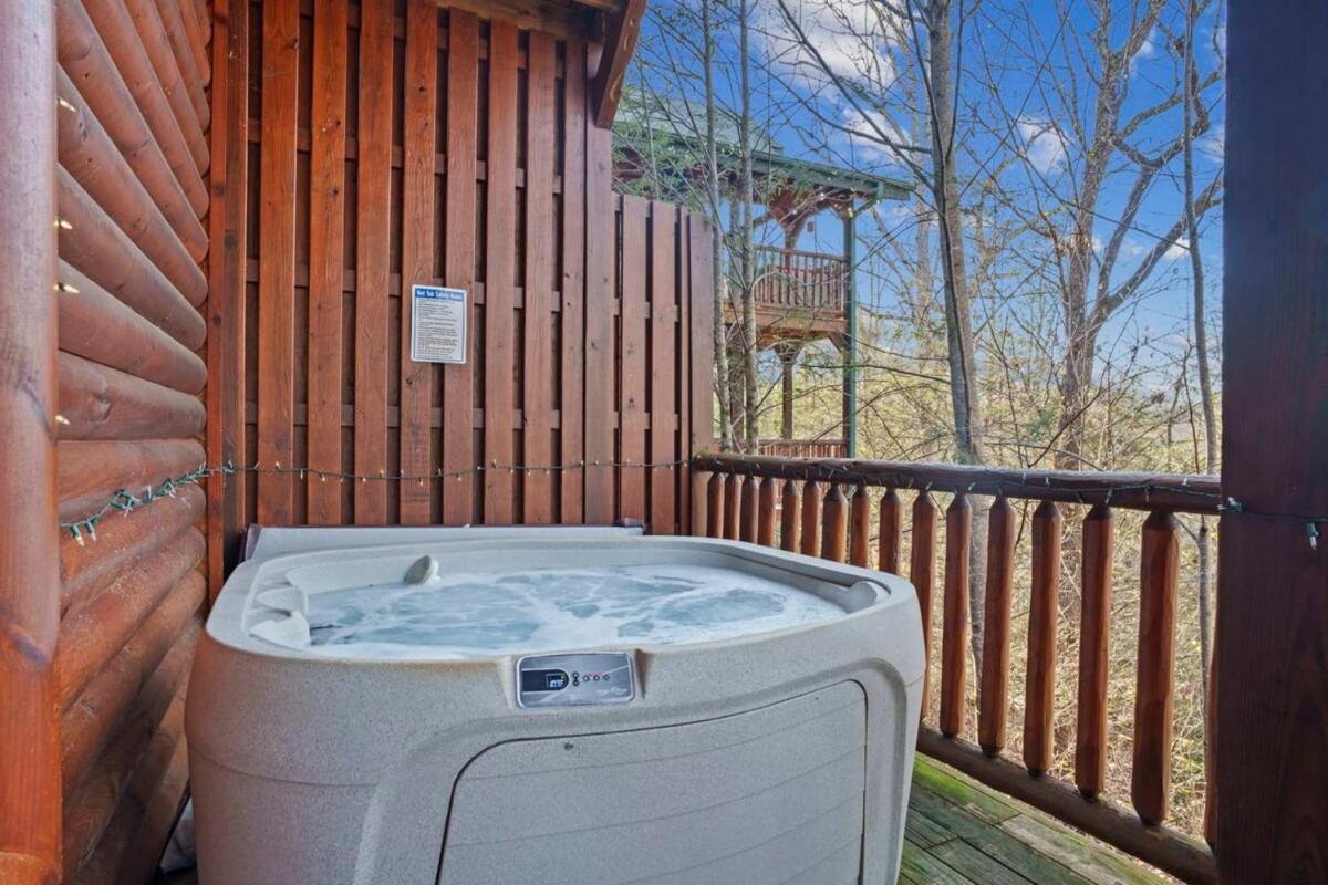 Stunning Mountain Cabin W Hot Tub Gatlinburg Exteriör bild
