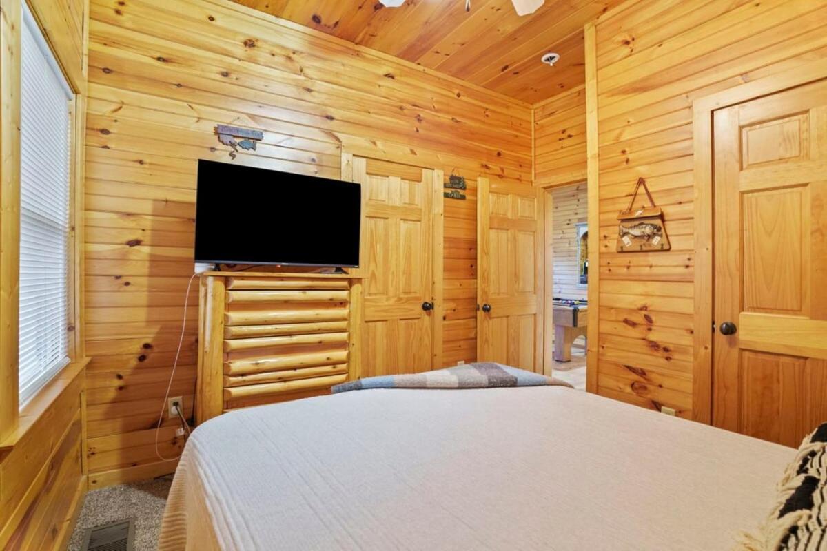 Stunning Mountain Cabin W Hot Tub Gatlinburg Exteriör bild