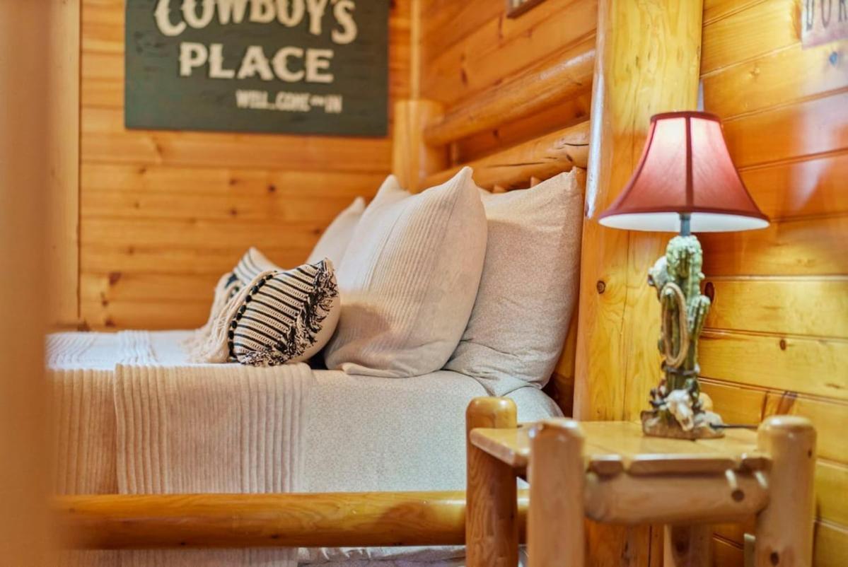Stunning Mountain Cabin W Hot Tub Gatlinburg Exteriör bild