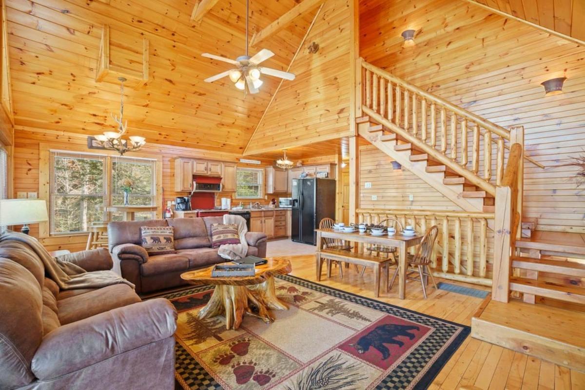 Stunning Mountain Cabin W Hot Tub Gatlinburg Exteriör bild