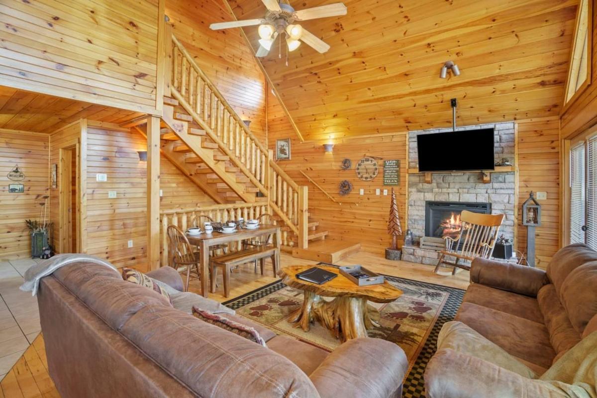 Stunning Mountain Cabin W Hot Tub Gatlinburg Exteriör bild