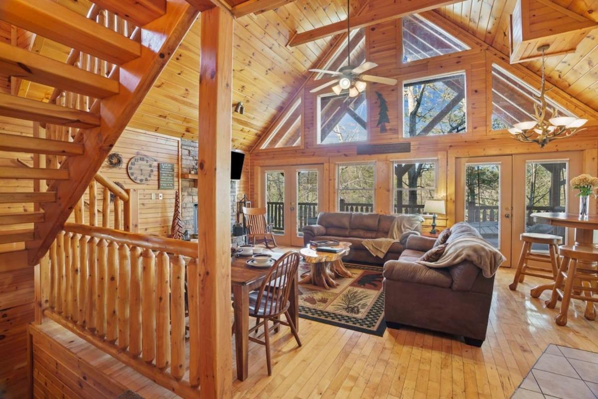 Stunning Mountain Cabin W Hot Tub Gatlinburg Exteriör bild