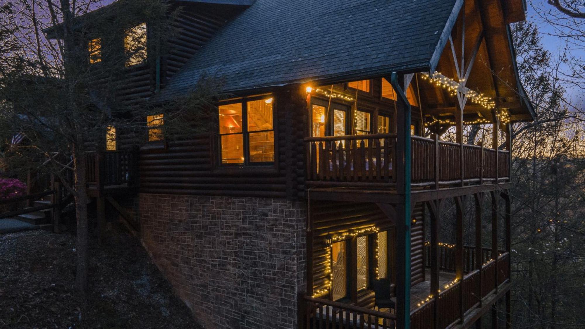 Stunning Mountain Cabin W Hot Tub Gatlinburg Exteriör bild